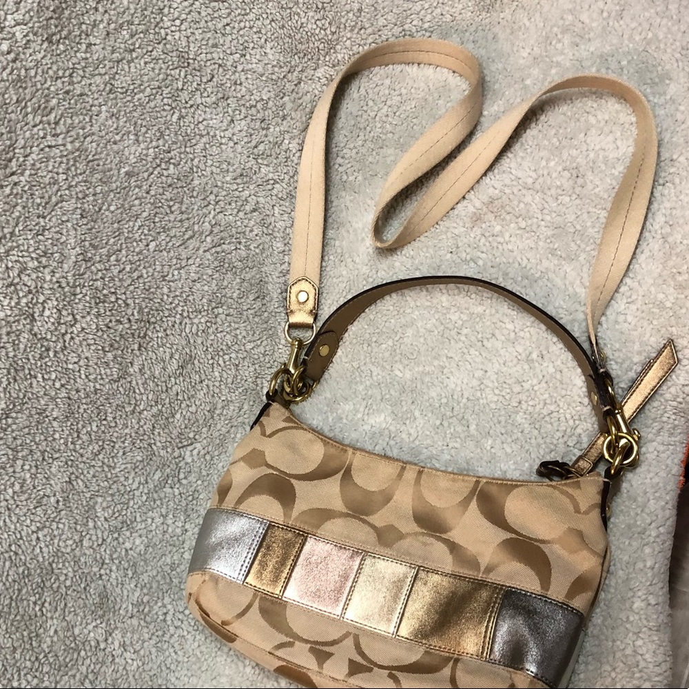 ✨Crossbody Coach Bag✨ - Picture 2 of 3